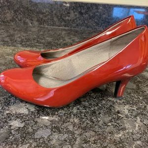 Who doesn’t love red heels?